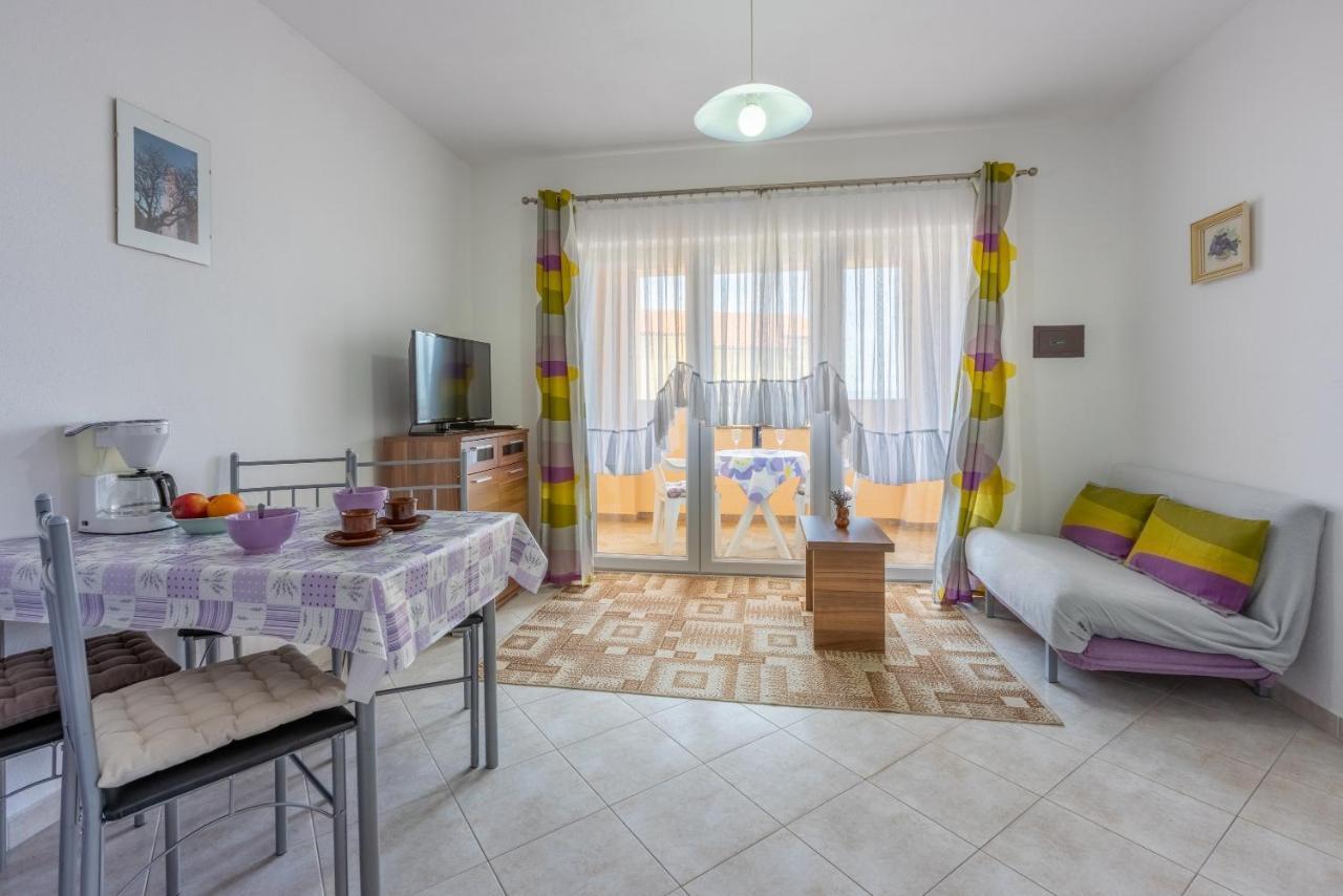 Apartmani Jaric Novi Vinodolski Exteriör bild