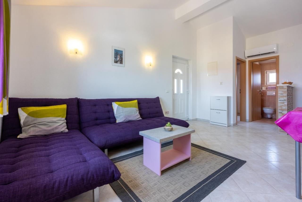 Apartmani Jaric Novi Vinodolski Exteriör bild