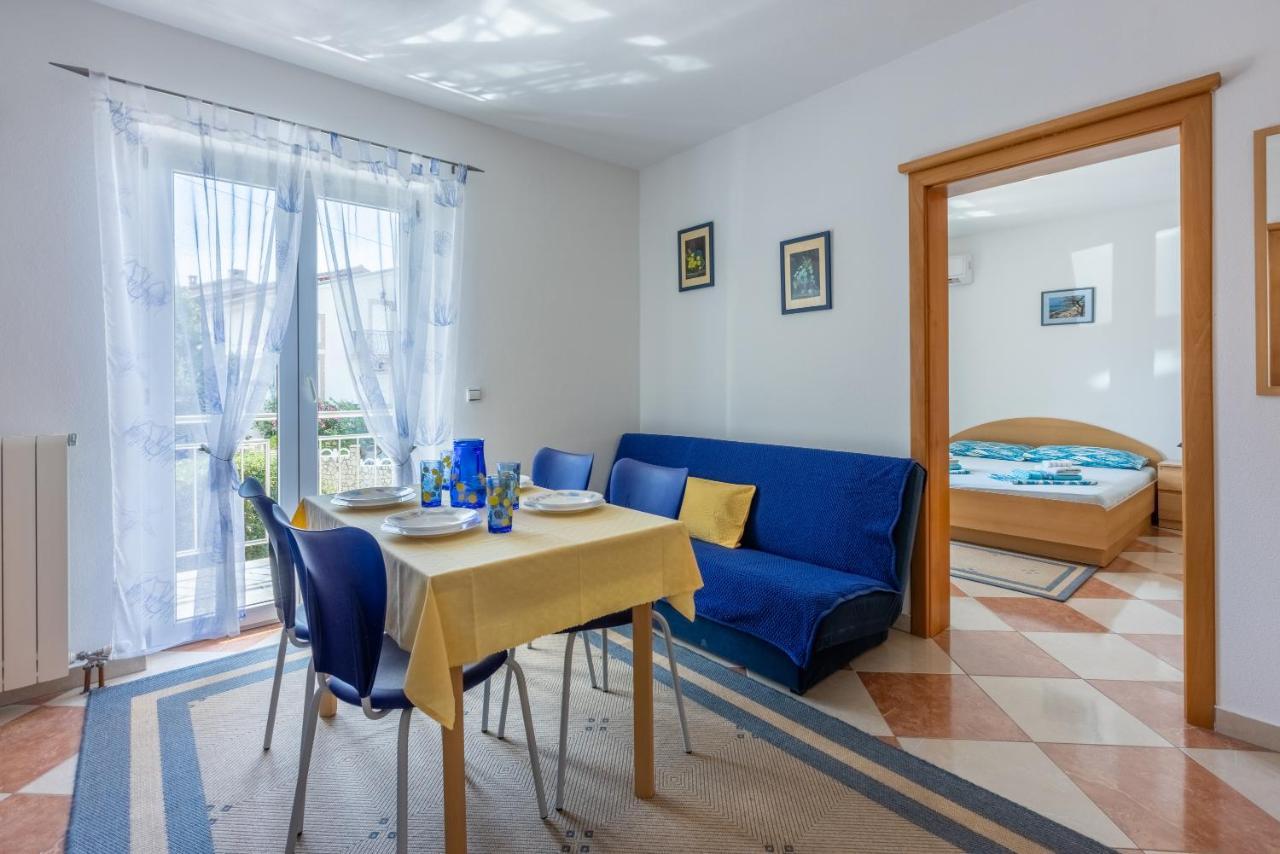 Apartmani Jaric Novi Vinodolski Exteriör bild