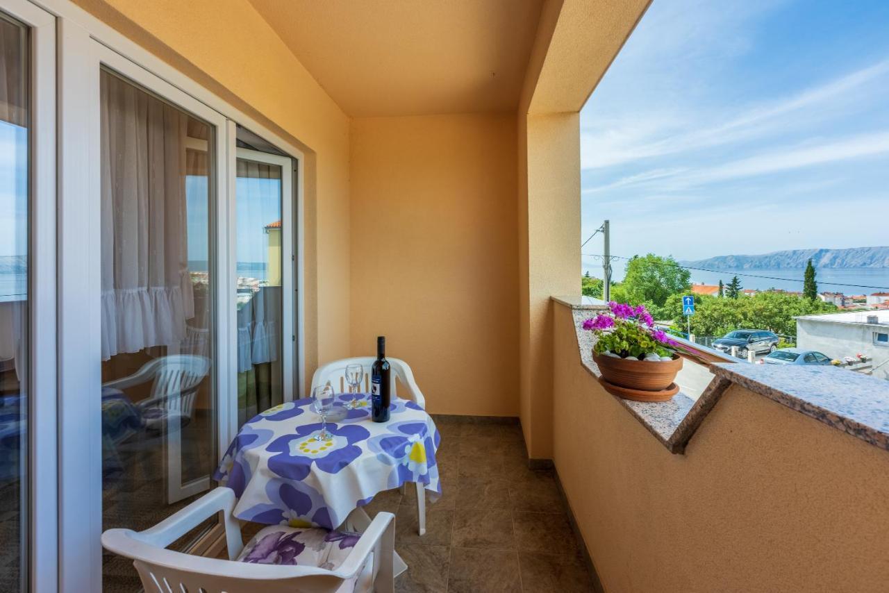 Apartmani Jaric Novi Vinodolski Exteriör bild