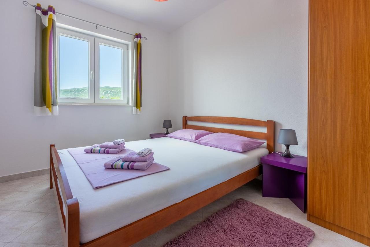 Apartmani Jaric Novi Vinodolski Exteriör bild
