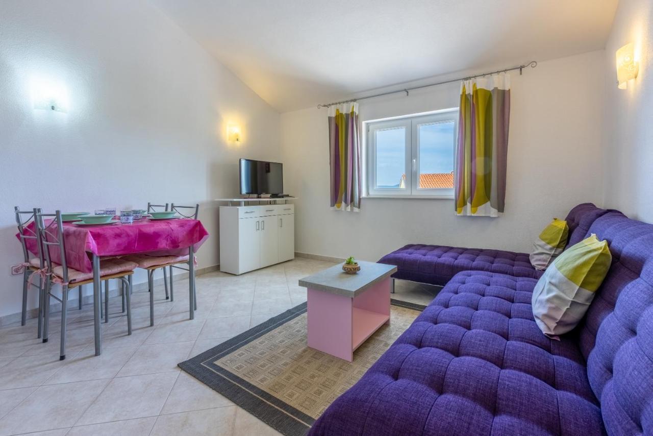 Apartmani Jaric Novi Vinodolski Exteriör bild