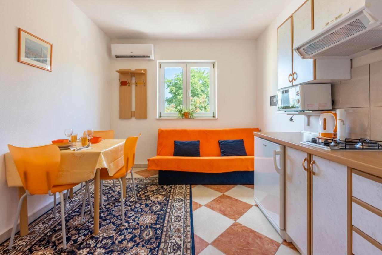 Apartmani Jaric Novi Vinodolski Exteriör bild