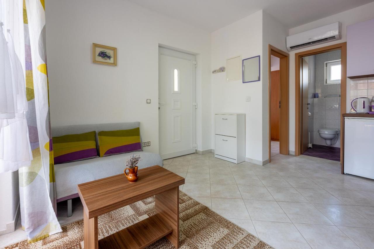 Apartmani Jaric Novi Vinodolski Exteriör bild