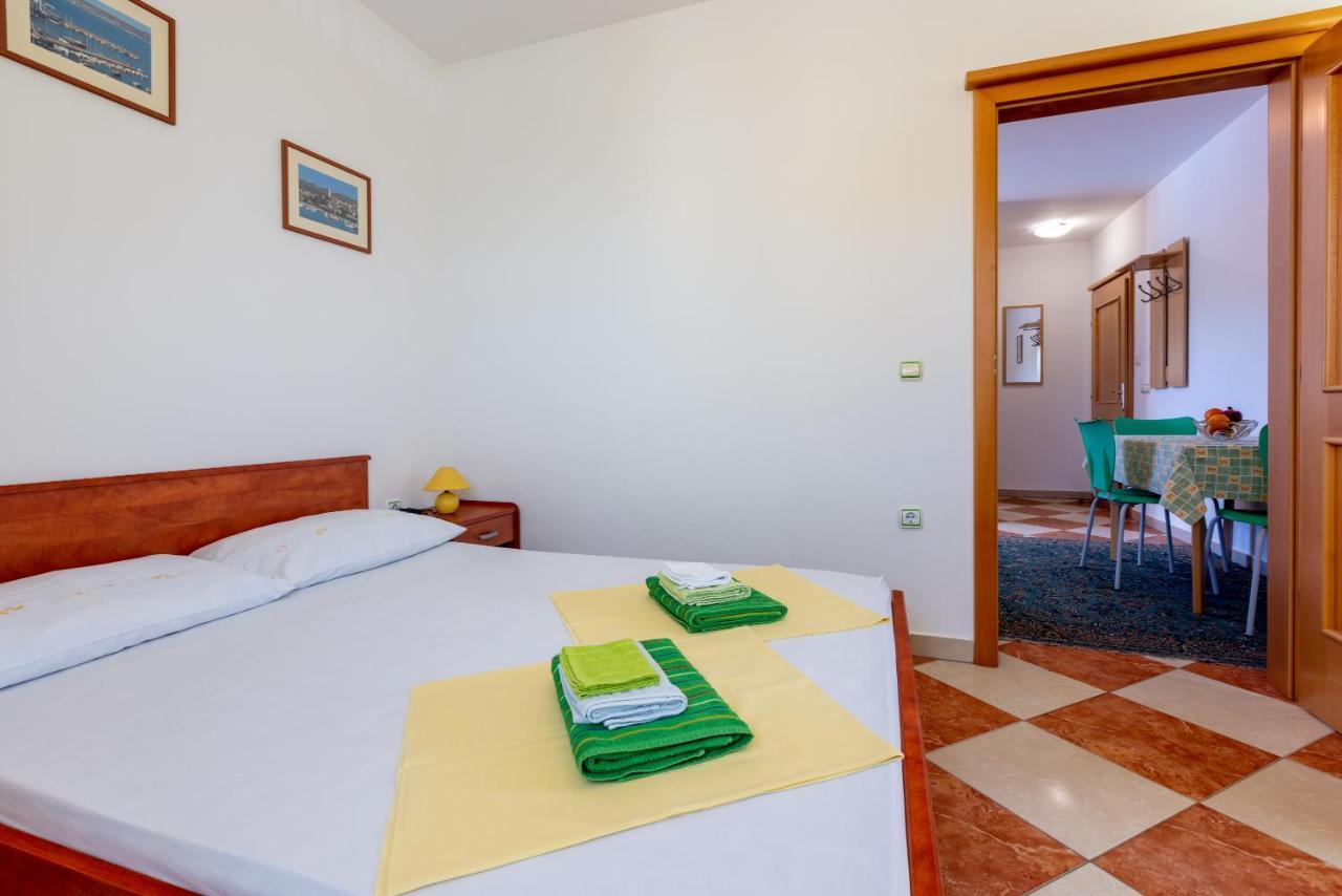 Apartmani Jaric Novi Vinodolski Exteriör bild