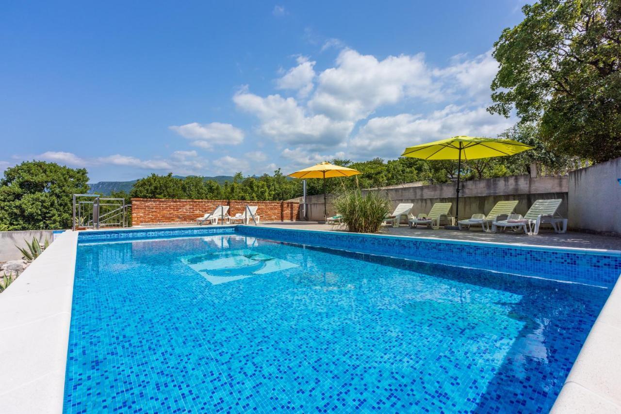 Apartmani Jaric Novi Vinodolski Exteriör bild