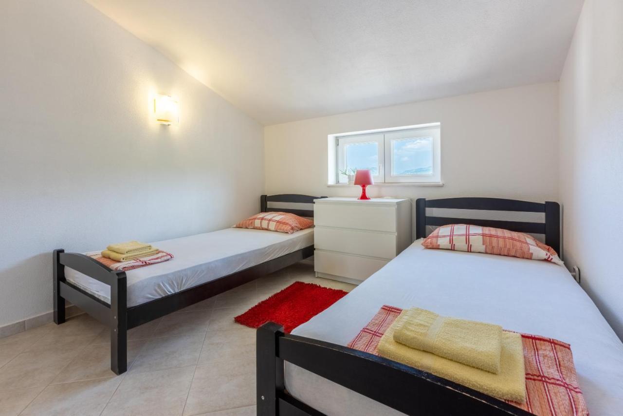 Apartmani Jaric Novi Vinodolski Exteriör bild