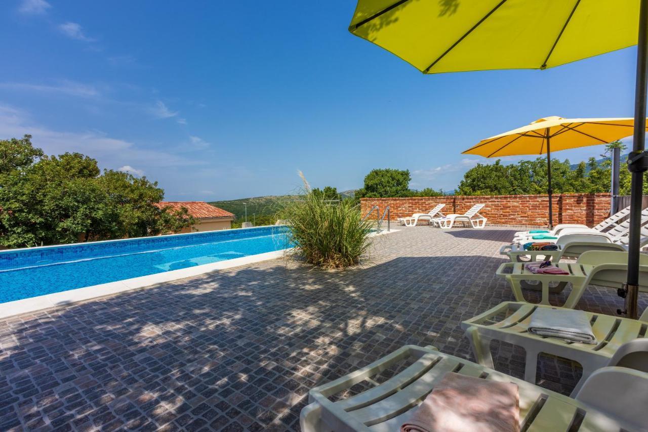 Apartmani Jaric Novi Vinodolski Exteriör bild